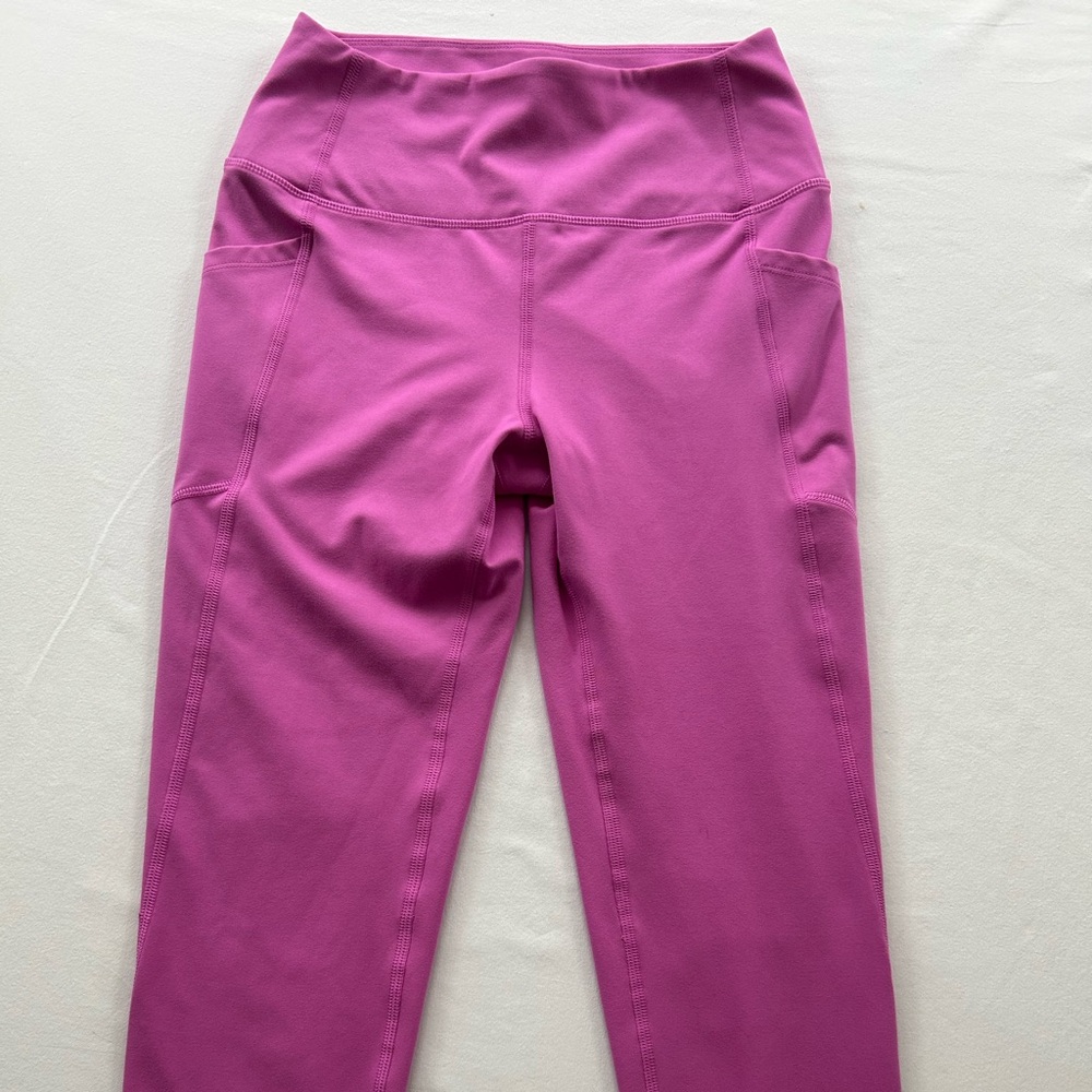 Pink Gap Cropped Legging